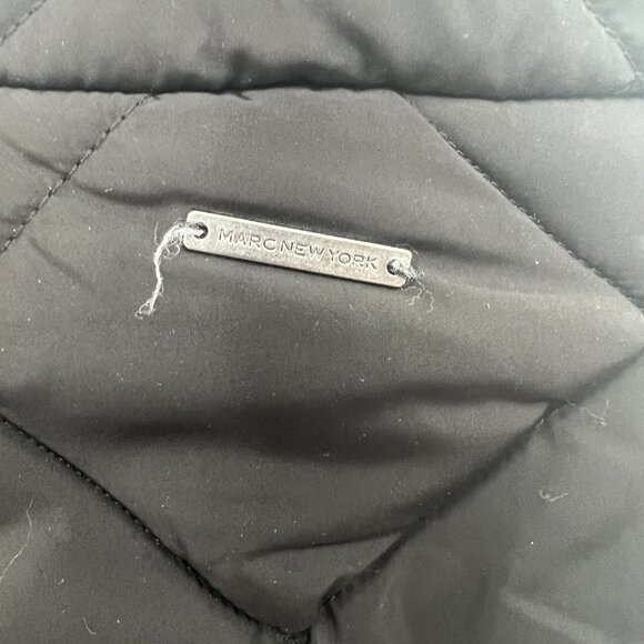 Marc New York Andrew Marc Performance Black Puffer Vest size Large - Picture 6 of 8